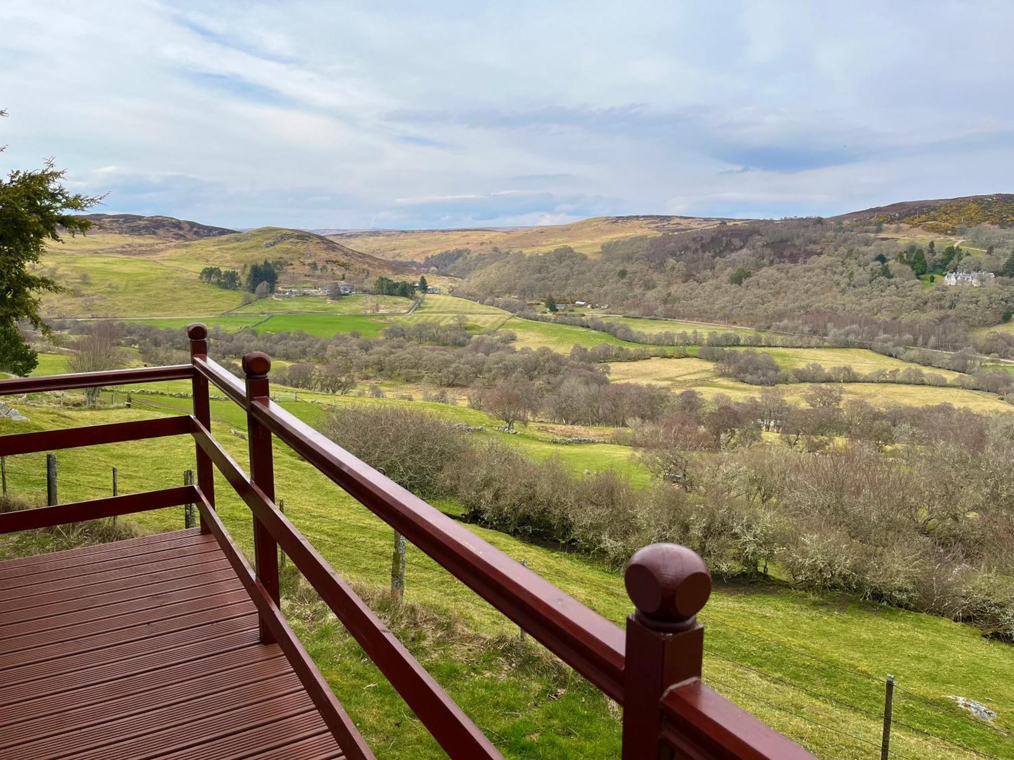 Highland Glen Lodges Rogart Δωμάτιο φωτογραφία